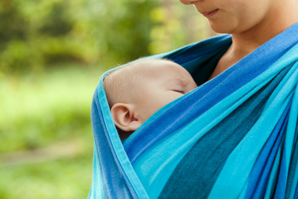 porte bebe en écharpe