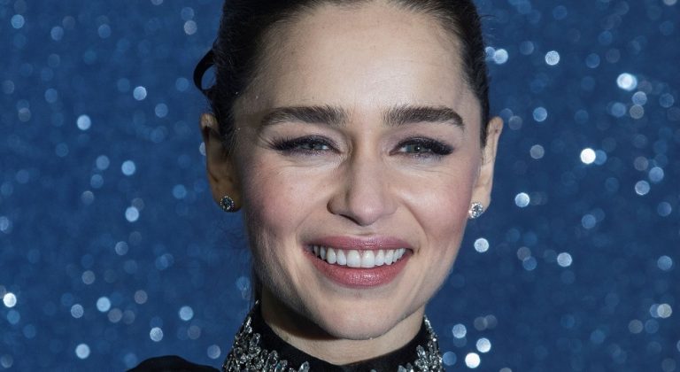secrets beauté emilia clarke